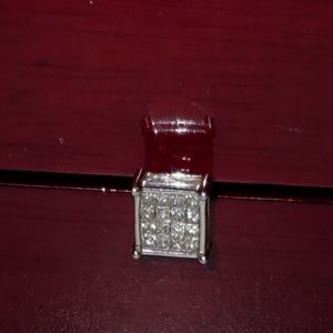 14k White Gold Diamond Earring (single)